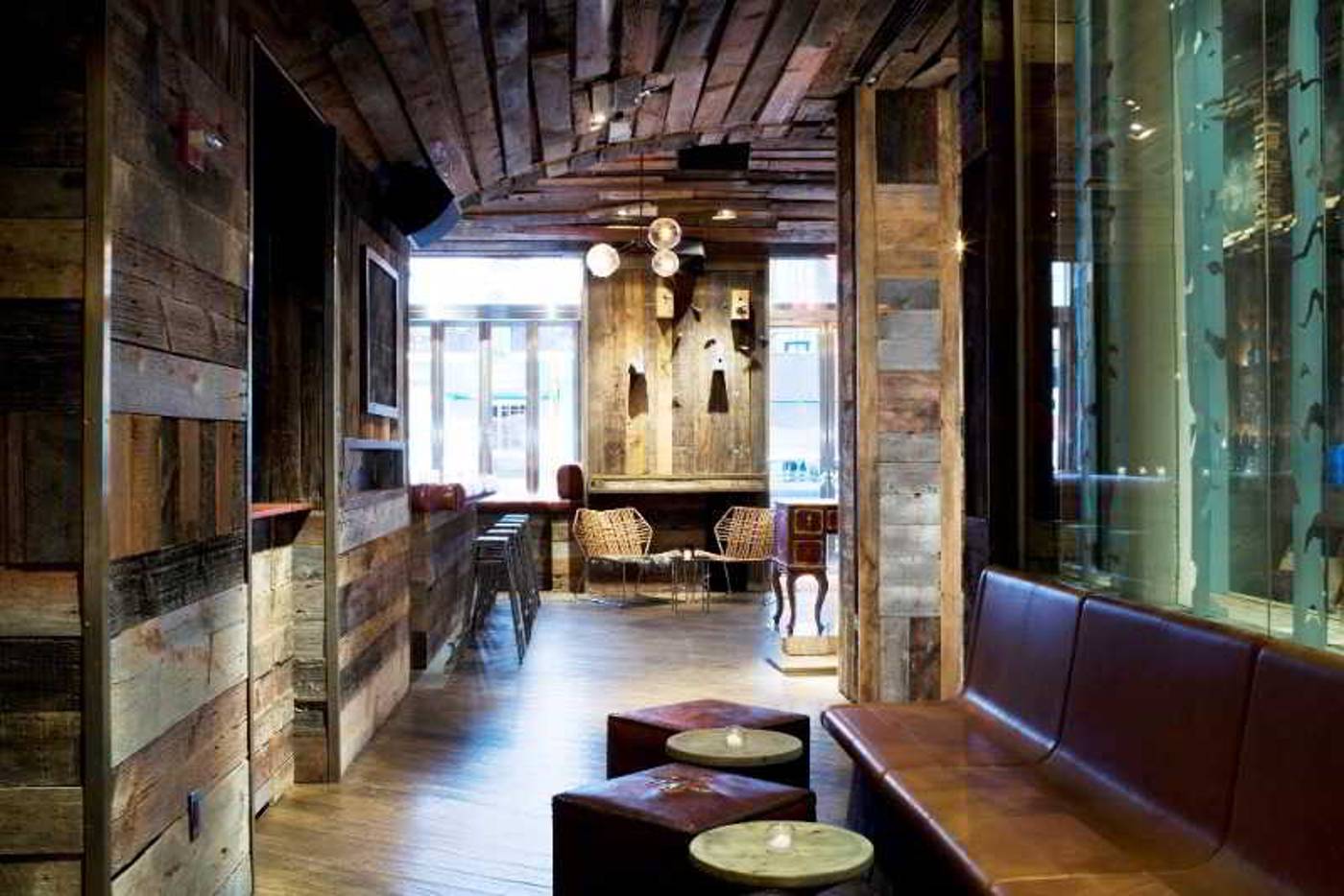 OYO-Times-Square-Bar-16