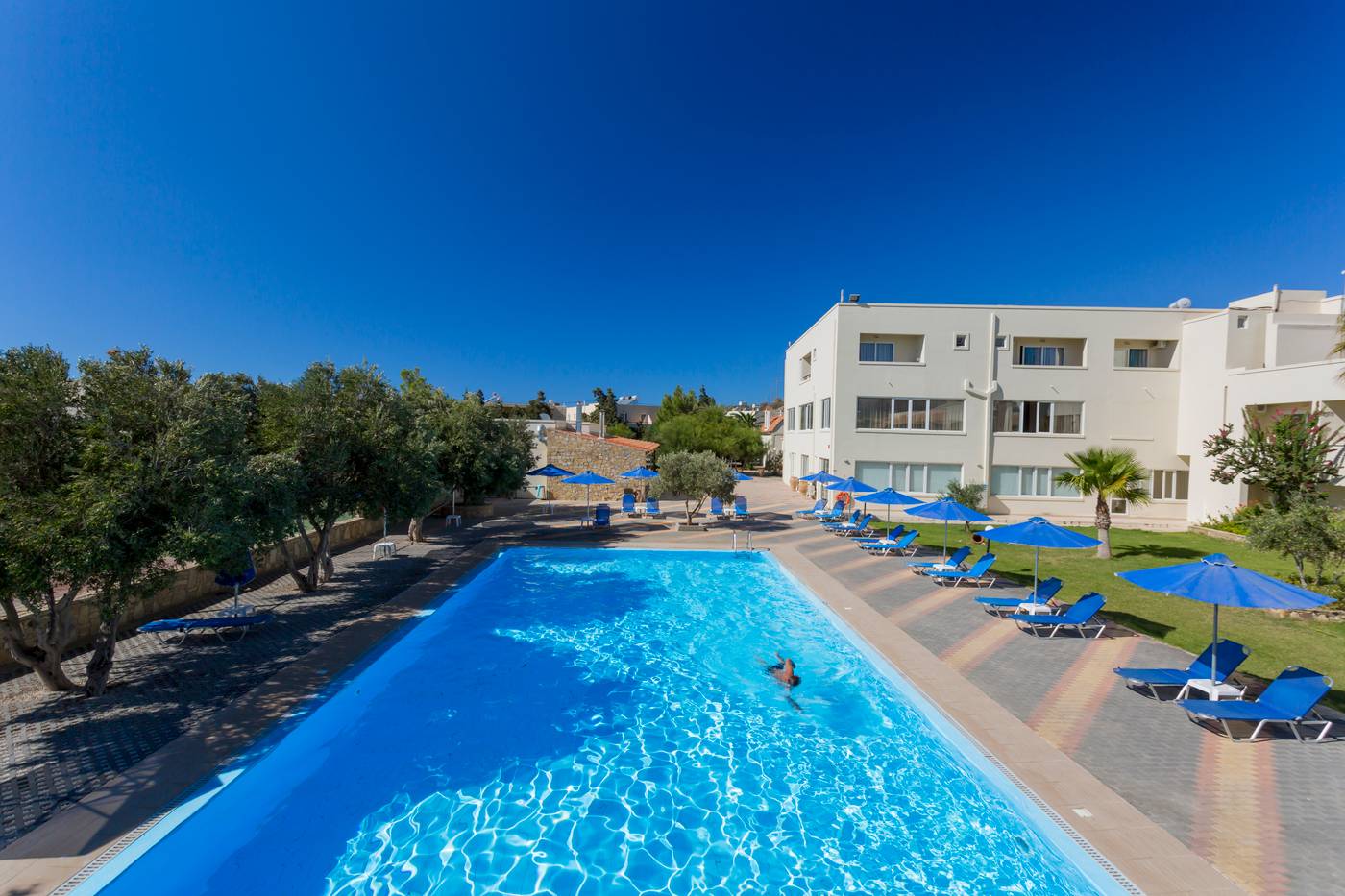 Dessole Blue Star Resort