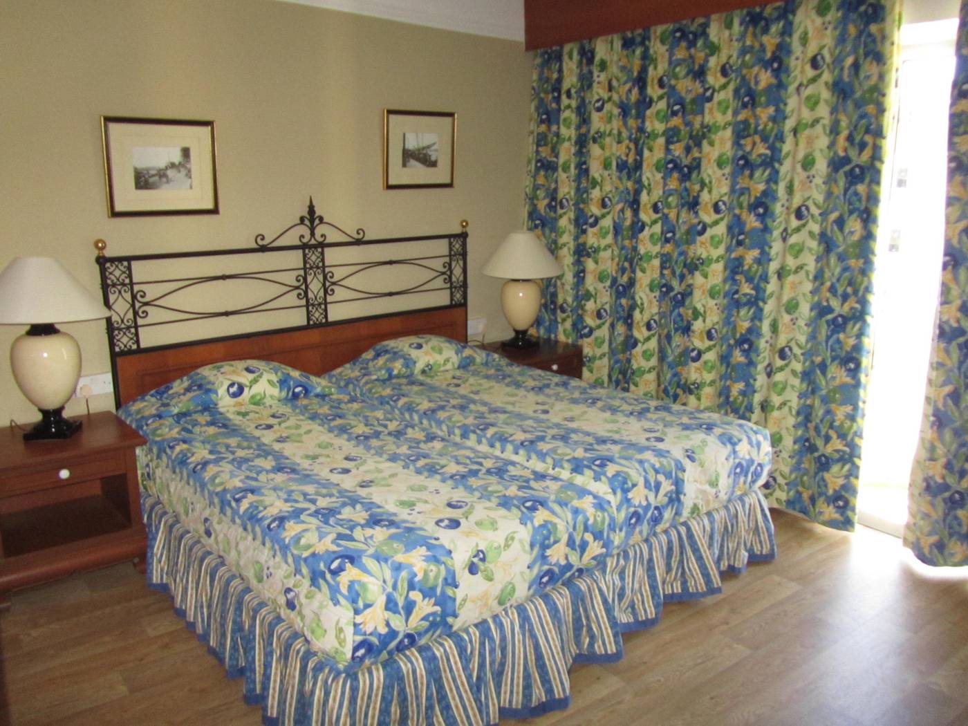 Topaz-Room-9