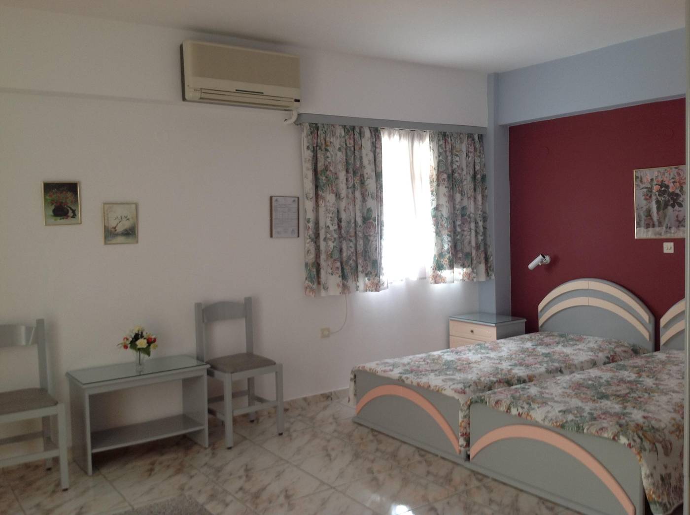 Travlos-Studios-Room-19