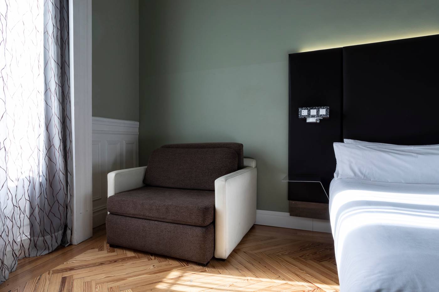 Petit-Palace-Lealtad-Plaza-Room-42