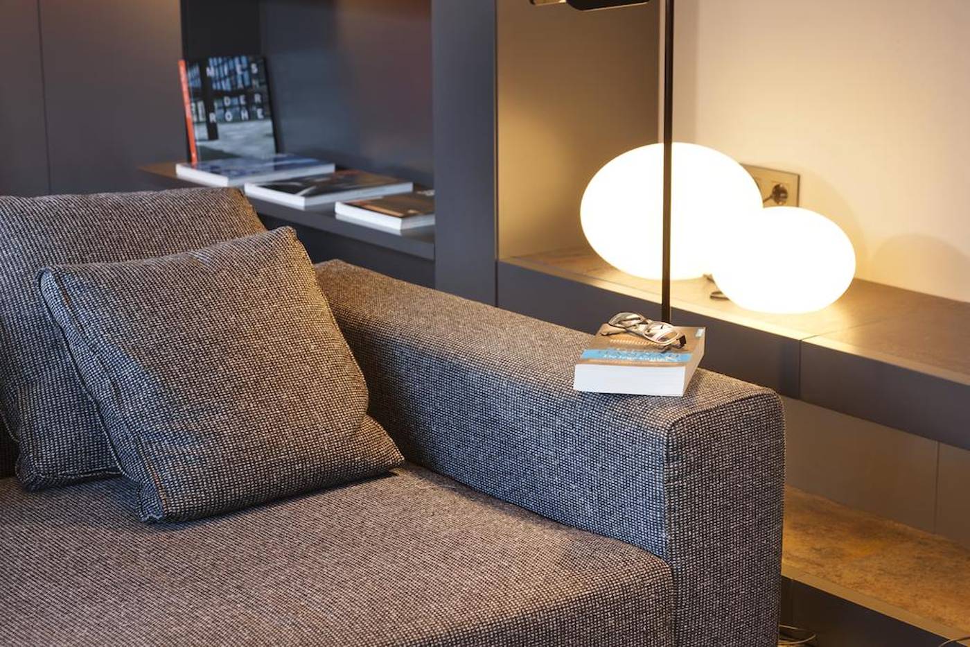 Hotel-Astari-Lobby-44