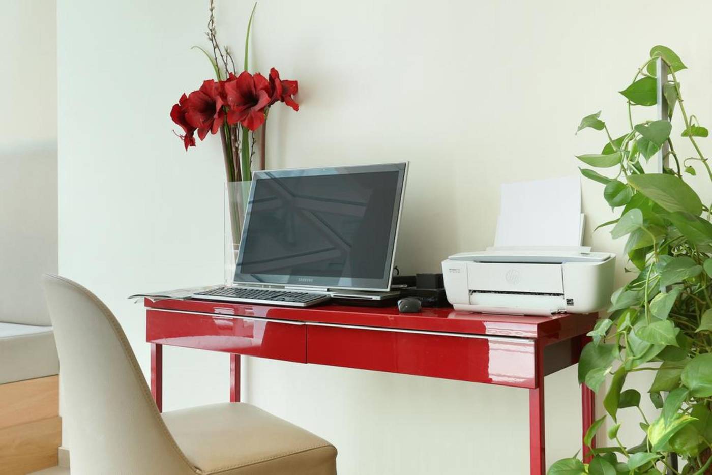 Le-Grand-Hotel-de-Normandie-Sports-and-Entertainment-4