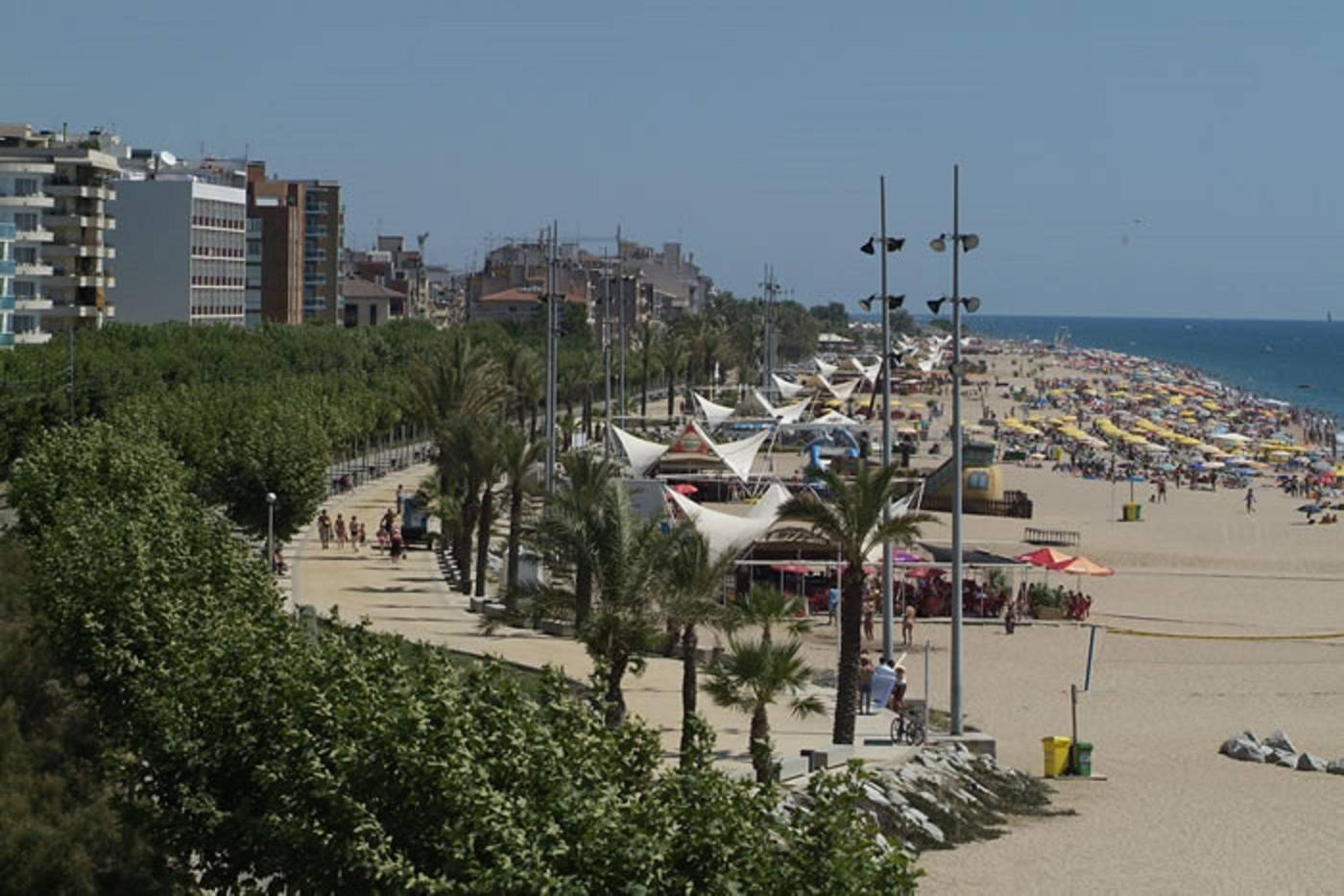 Apartamentos-Neptuno-Calella-Beach-62