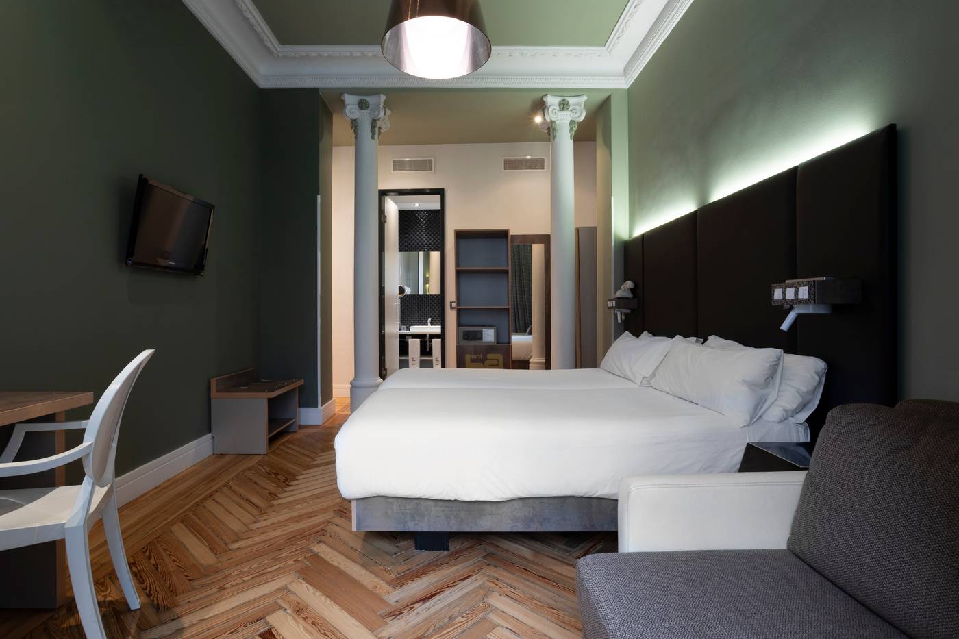 Petit-Palace-Lealtad-Plaza-Room-28