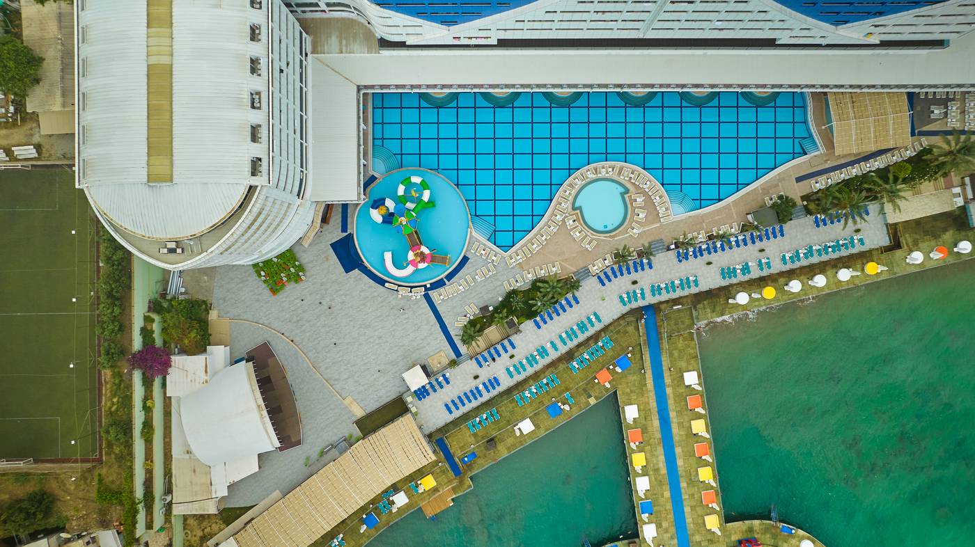 Orange-County-Resort-Hotel-Alanya-Pool-6
