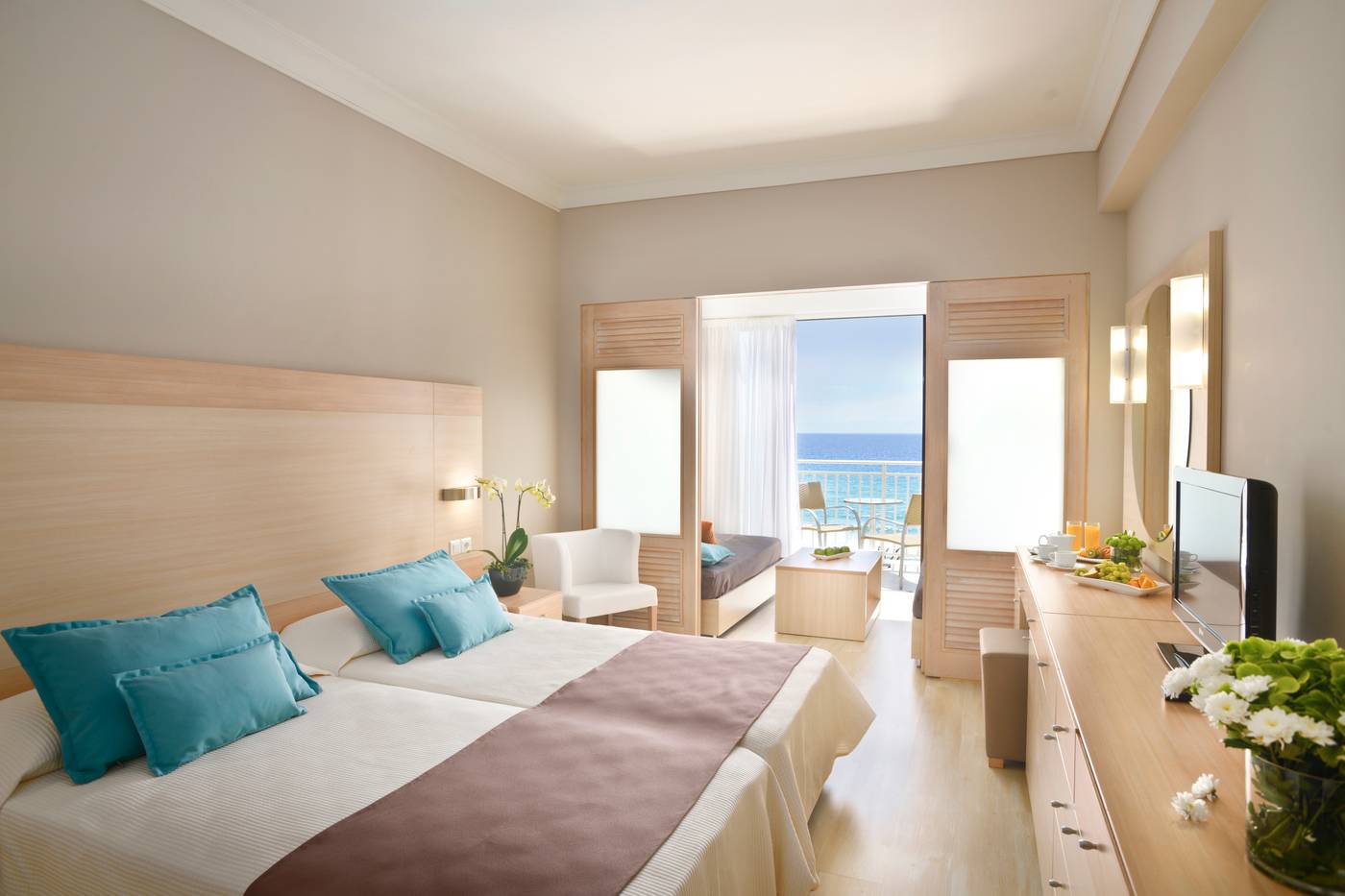 Iti-Louis-Grand--Room-34