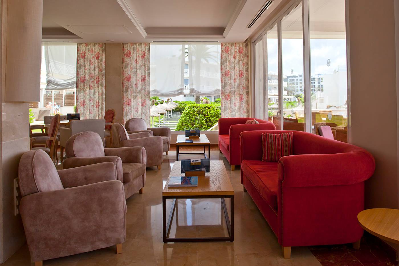 Hotel-55-Santo-Tomas-Bar-42