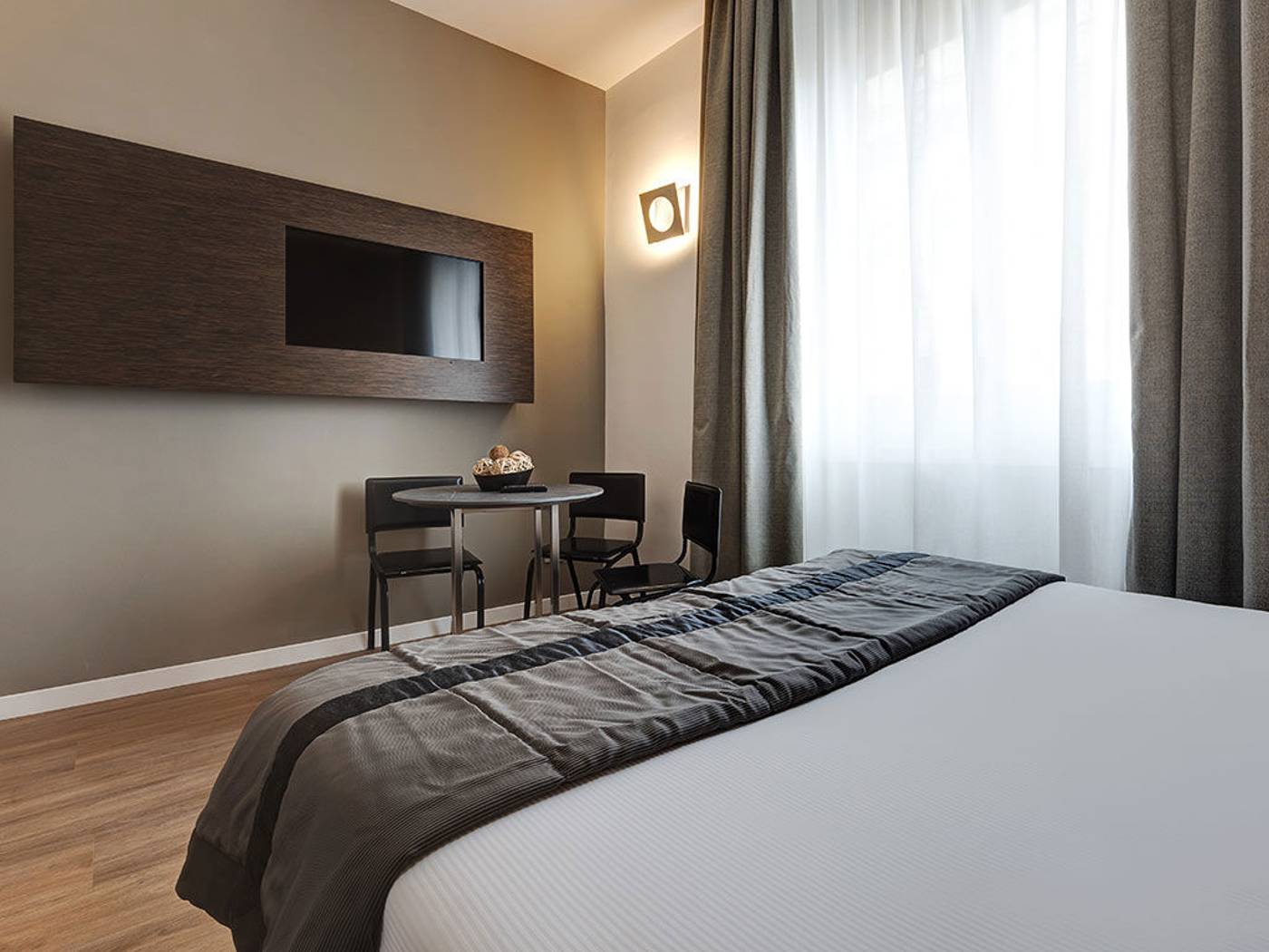 Rome-Art-Hotel-Room-3