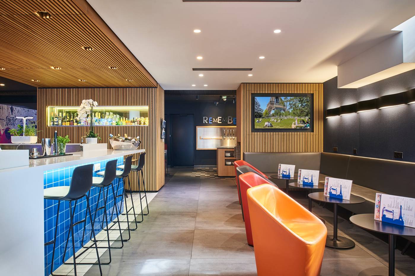 Campanile-Paris-Bercy-Village-Bar-3