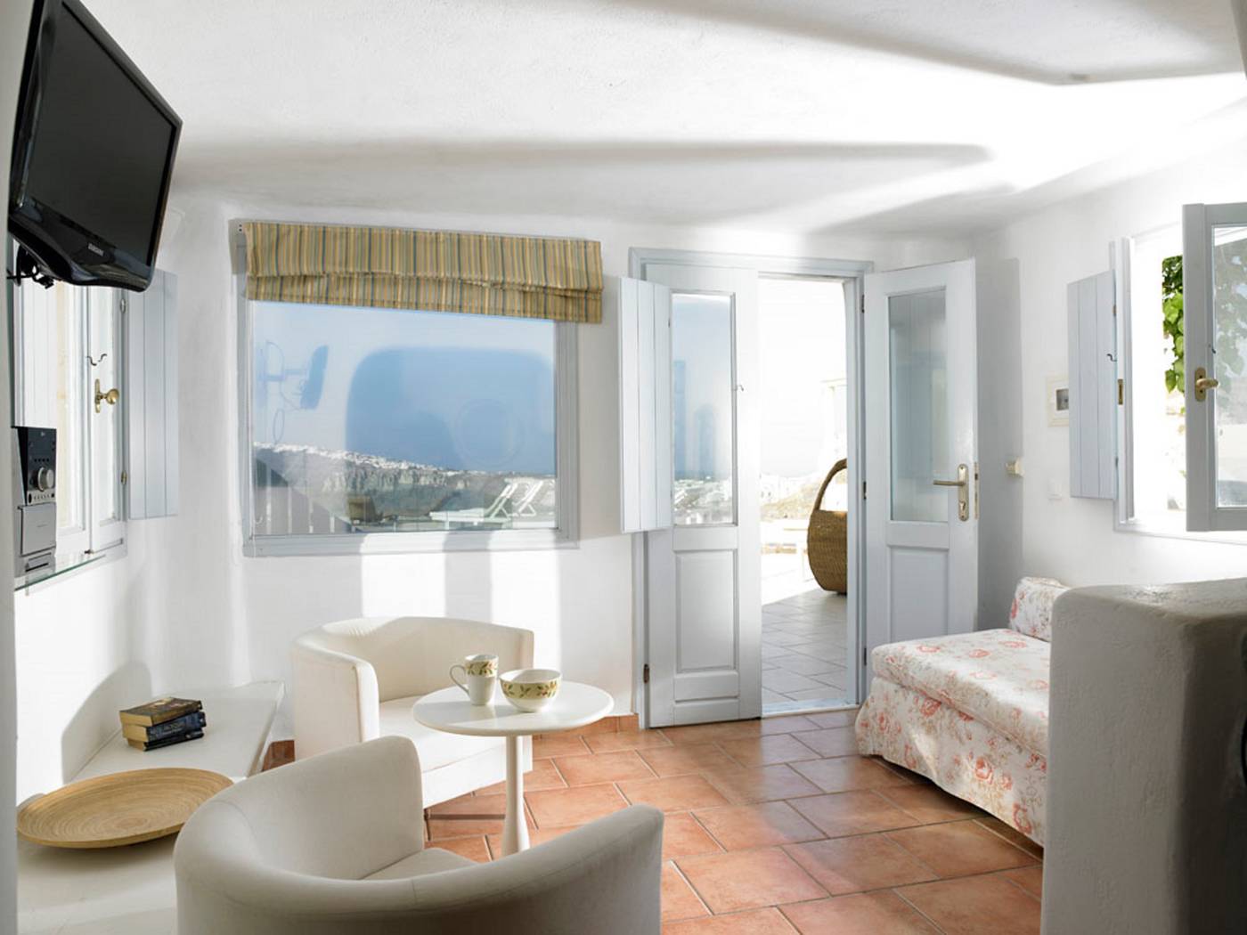 Suites of the Gods Cave Spa-Greece-SANTORINI-Room-10
