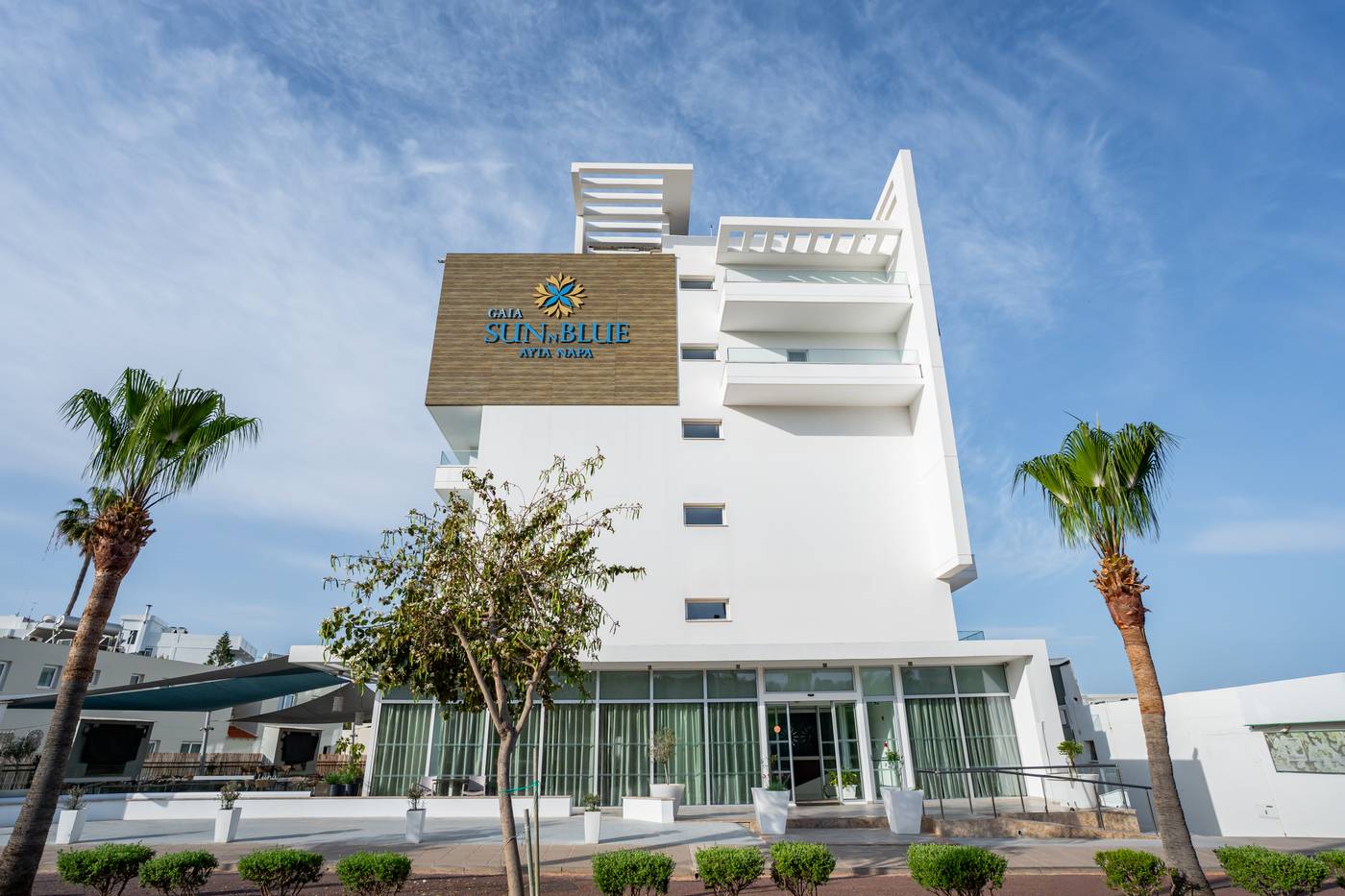 Sun-N-Blue-Boutique-Hotel-General-view-12