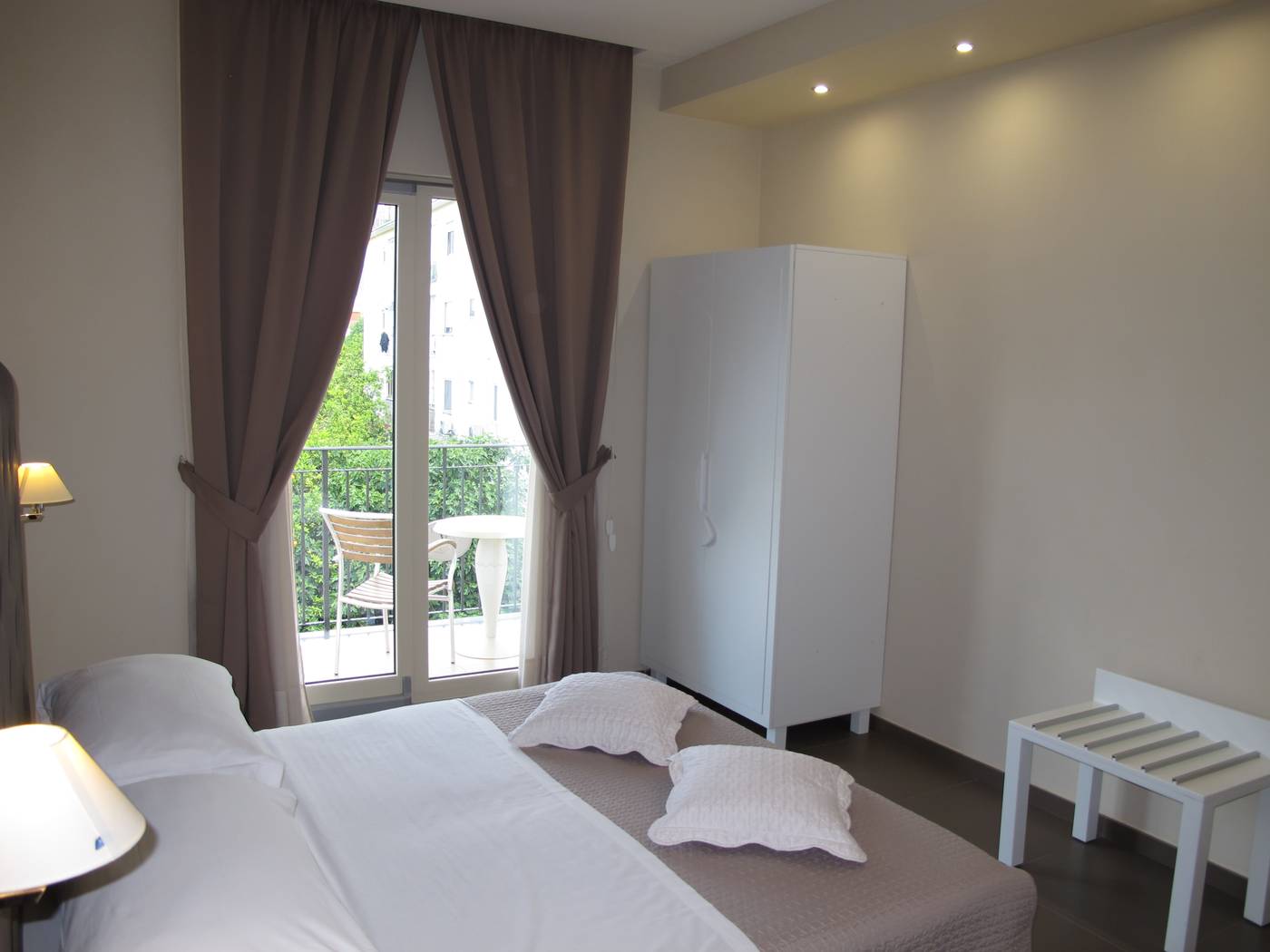 Club-Sorrento-Room-25