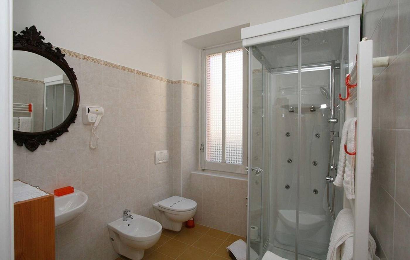 Hotel-Roma---Scanno-Room-36