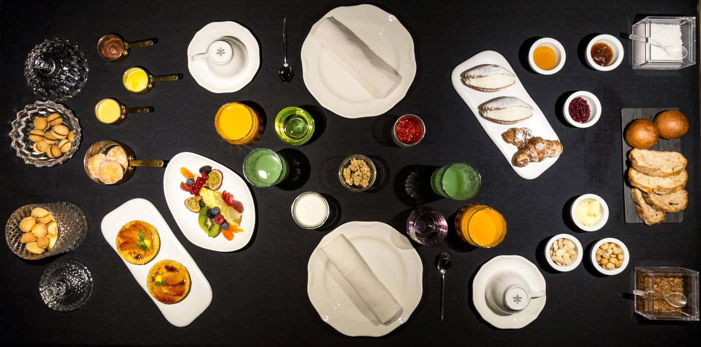 The-H-All-Tailor-Suite-Roma-Restaurant-36