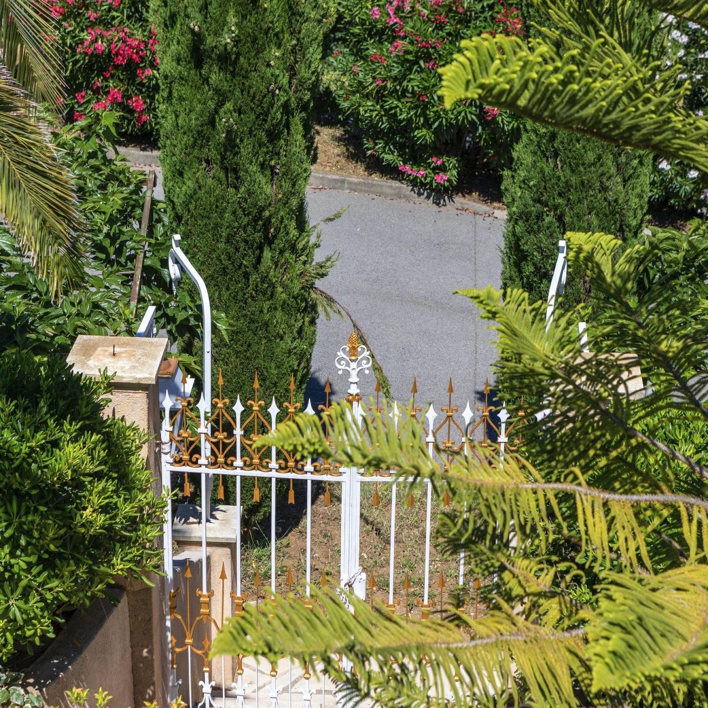 Chateau-de-Mei-Lese-General-view-22