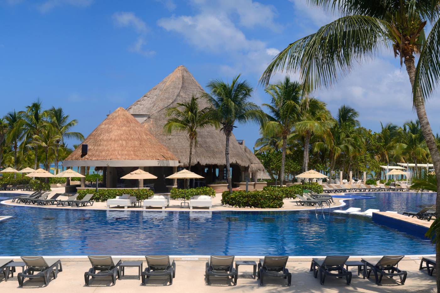 Catalonia-Playa-Maroma-All-Inclusive-Pool-1