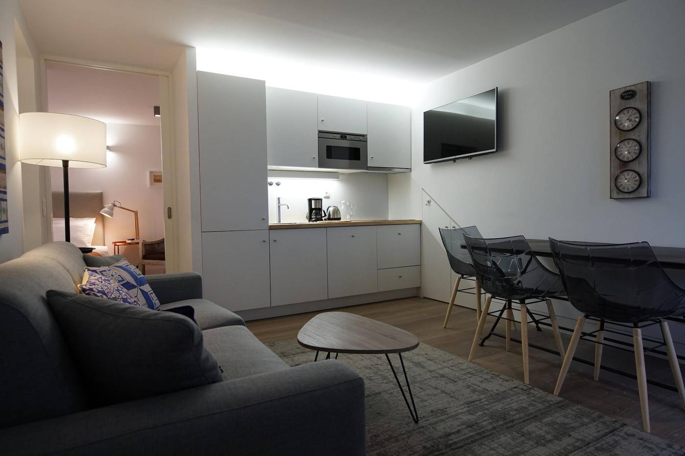 Alma-Moura-Residences-Room-6