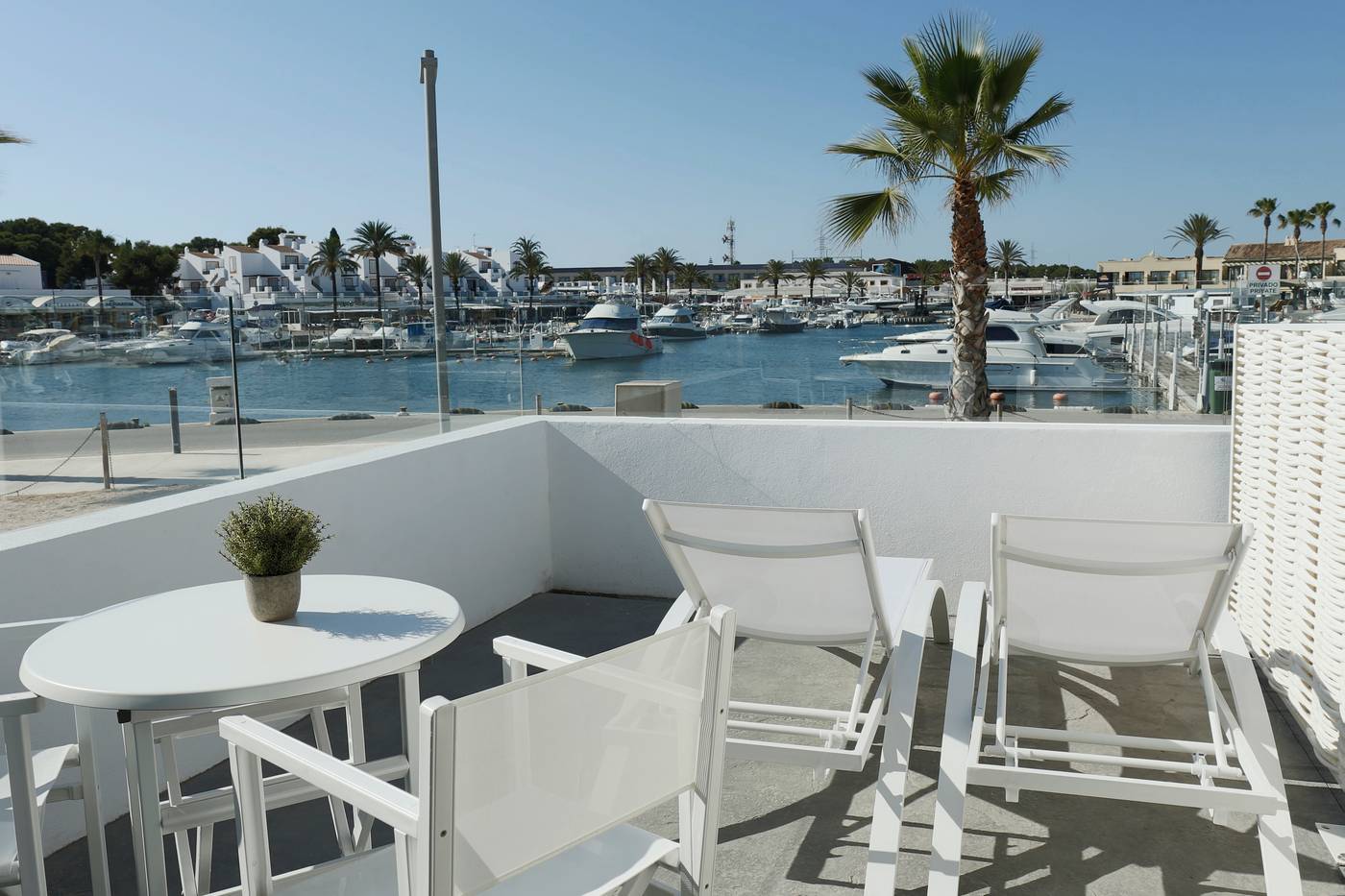 Casas-del-Lago-Hotel---Beach-Club-Room-51