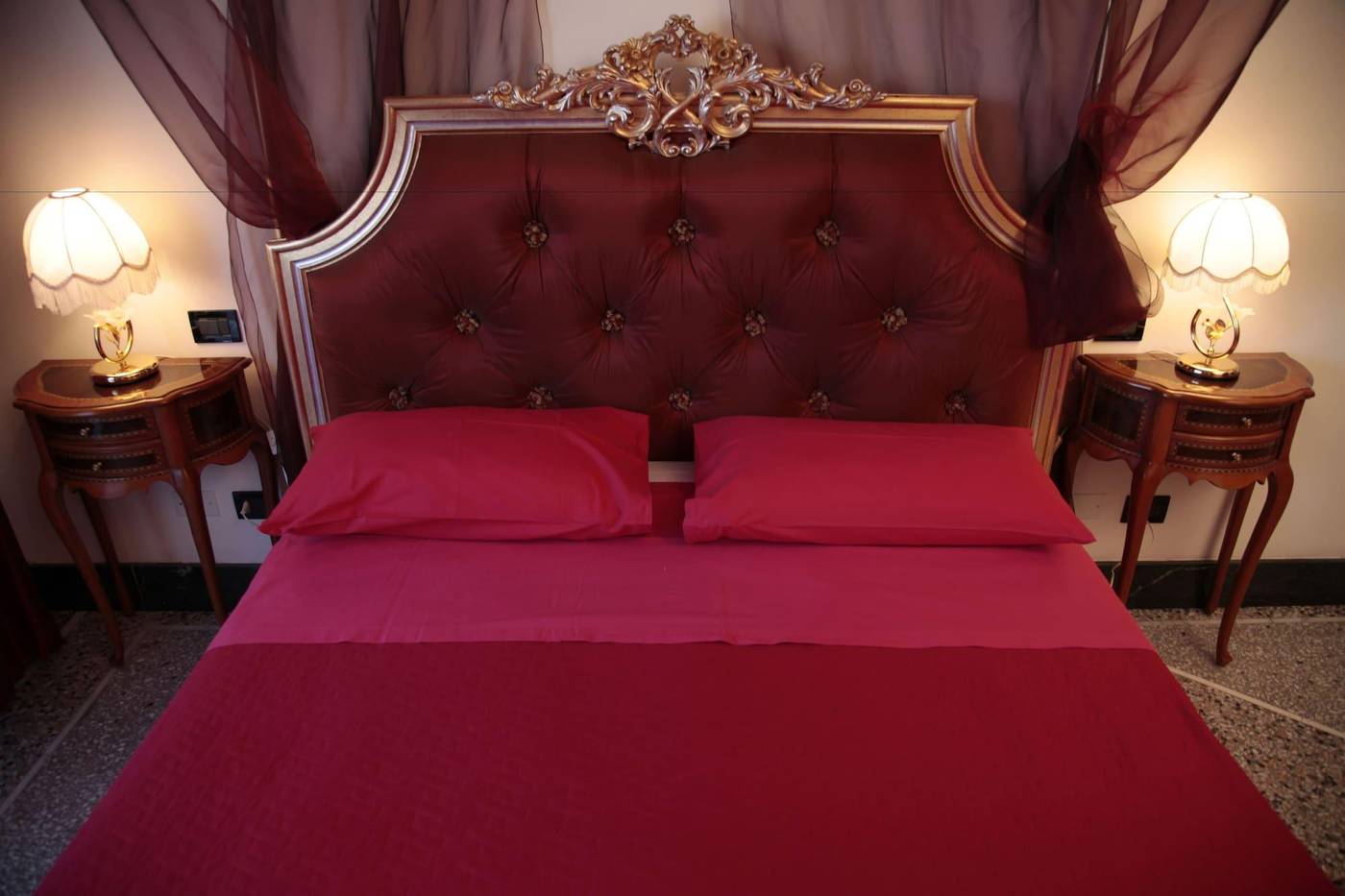 Christian-Bed-Breakfast-Room-7