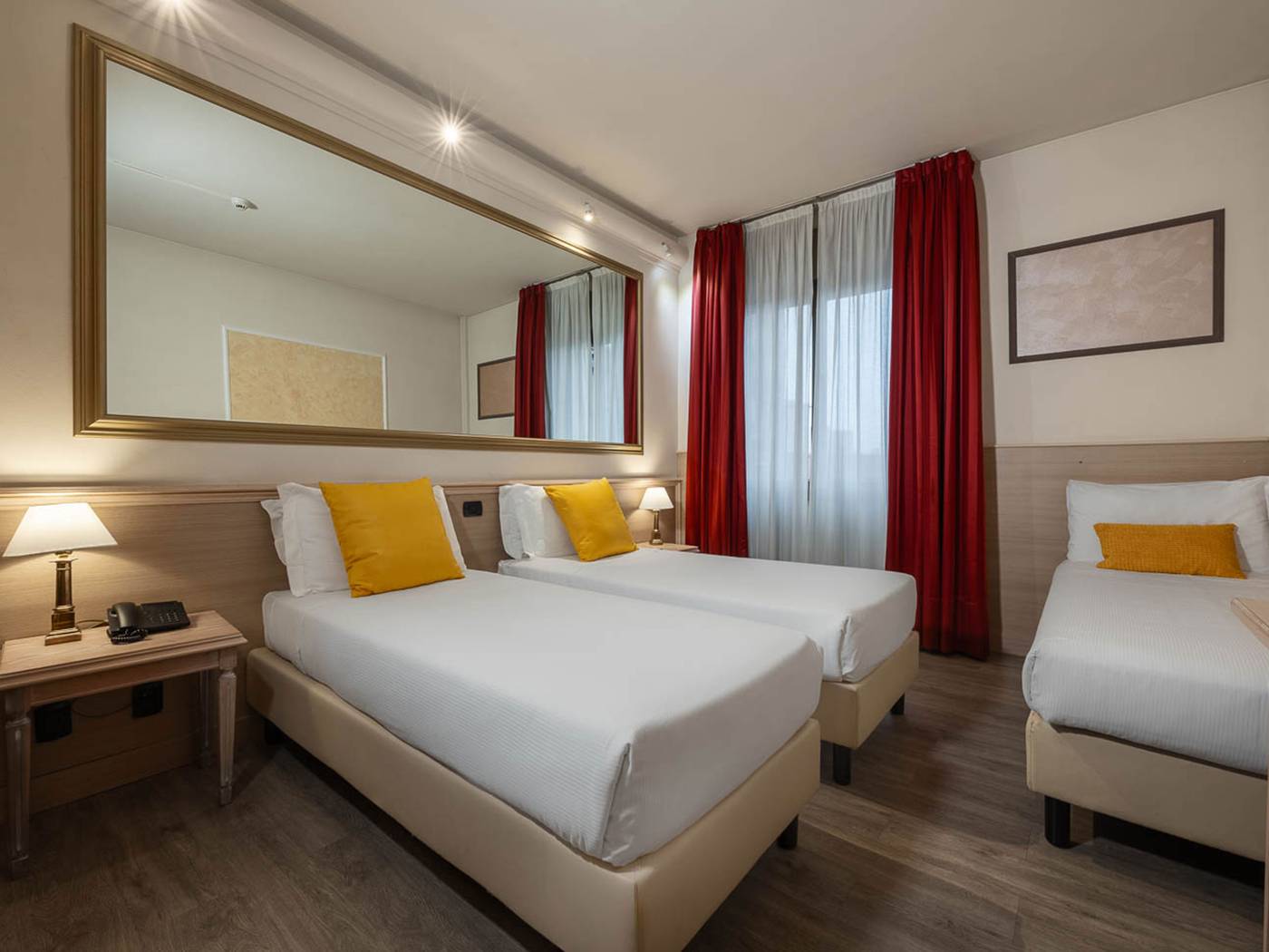 iH-Hotels-Milano-St--John-Room-14