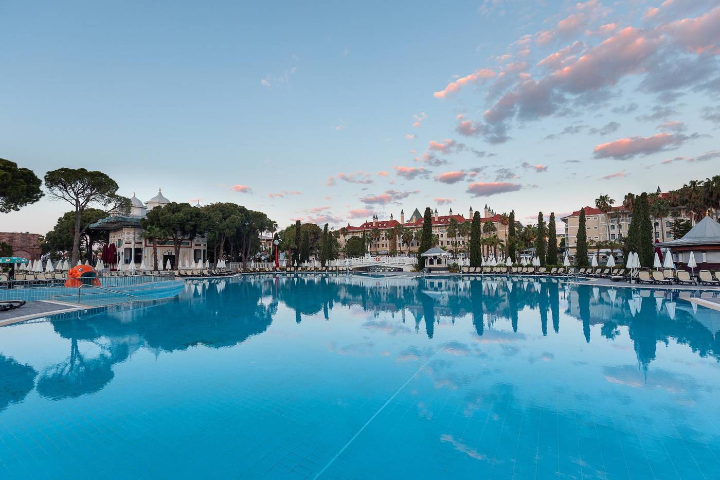 Swandor-Topkapi-Palace-Pool-8