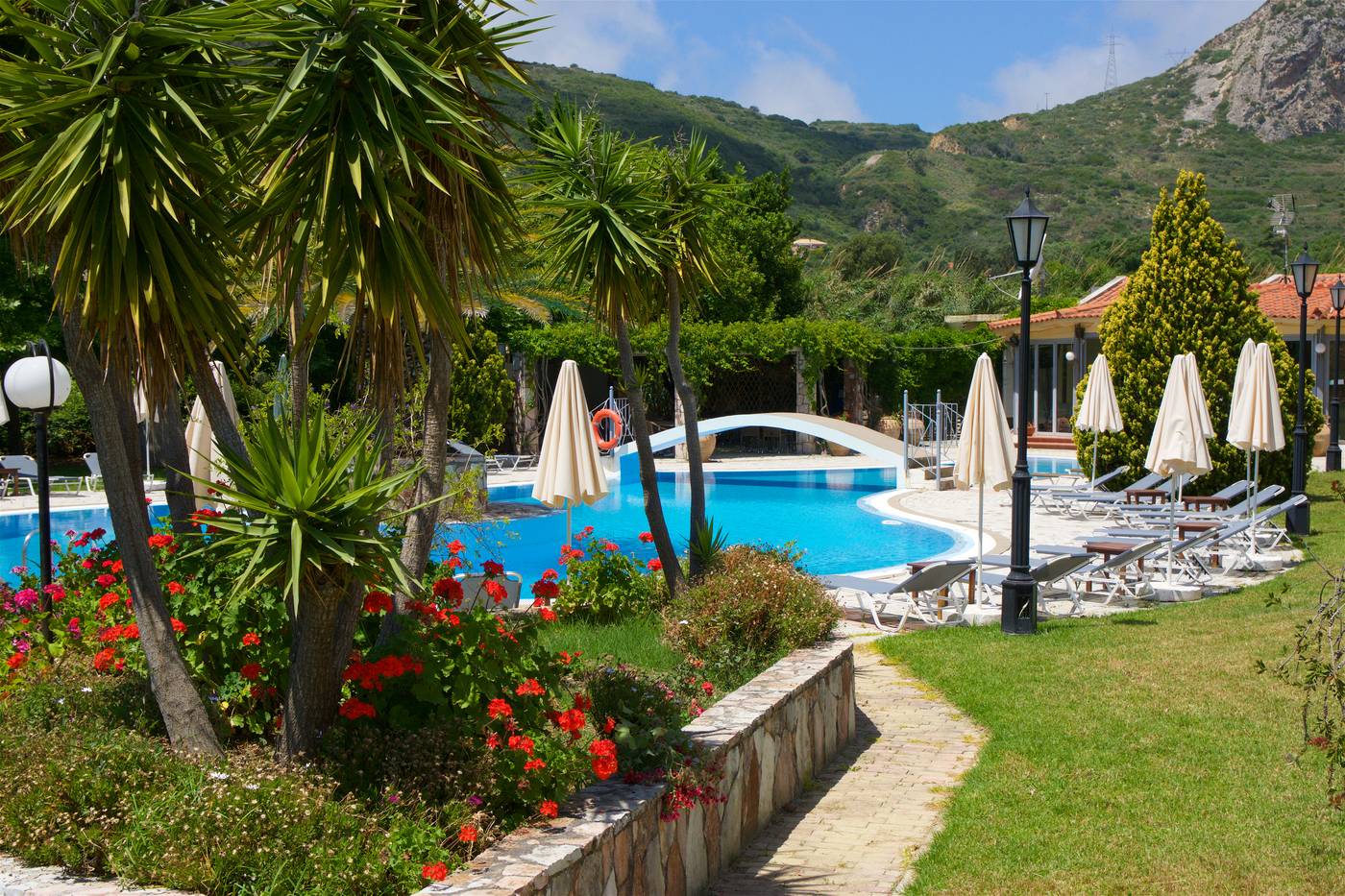 Alkioni-Hotel-Pool-6