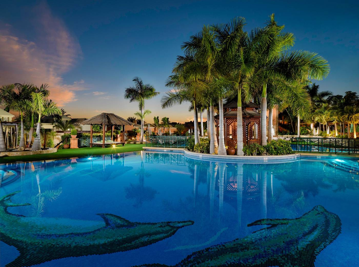 Green Garden Resort and Suites