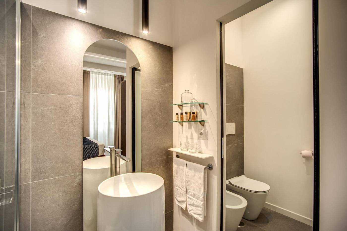 Little-Queen-Suite-Room-59