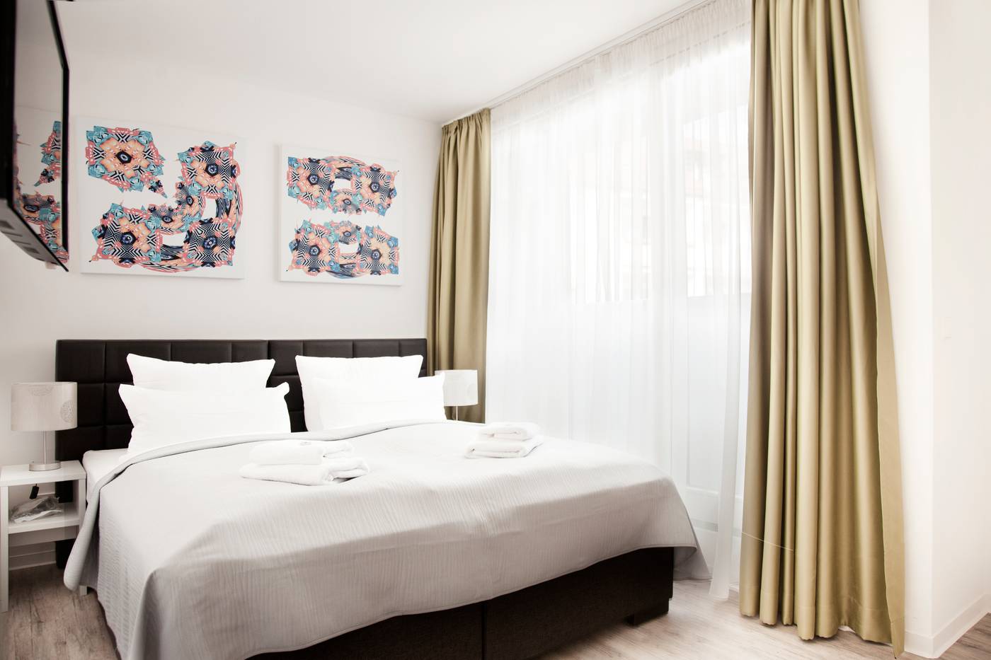 Apartments-Rosenthal-Residence-Room-17