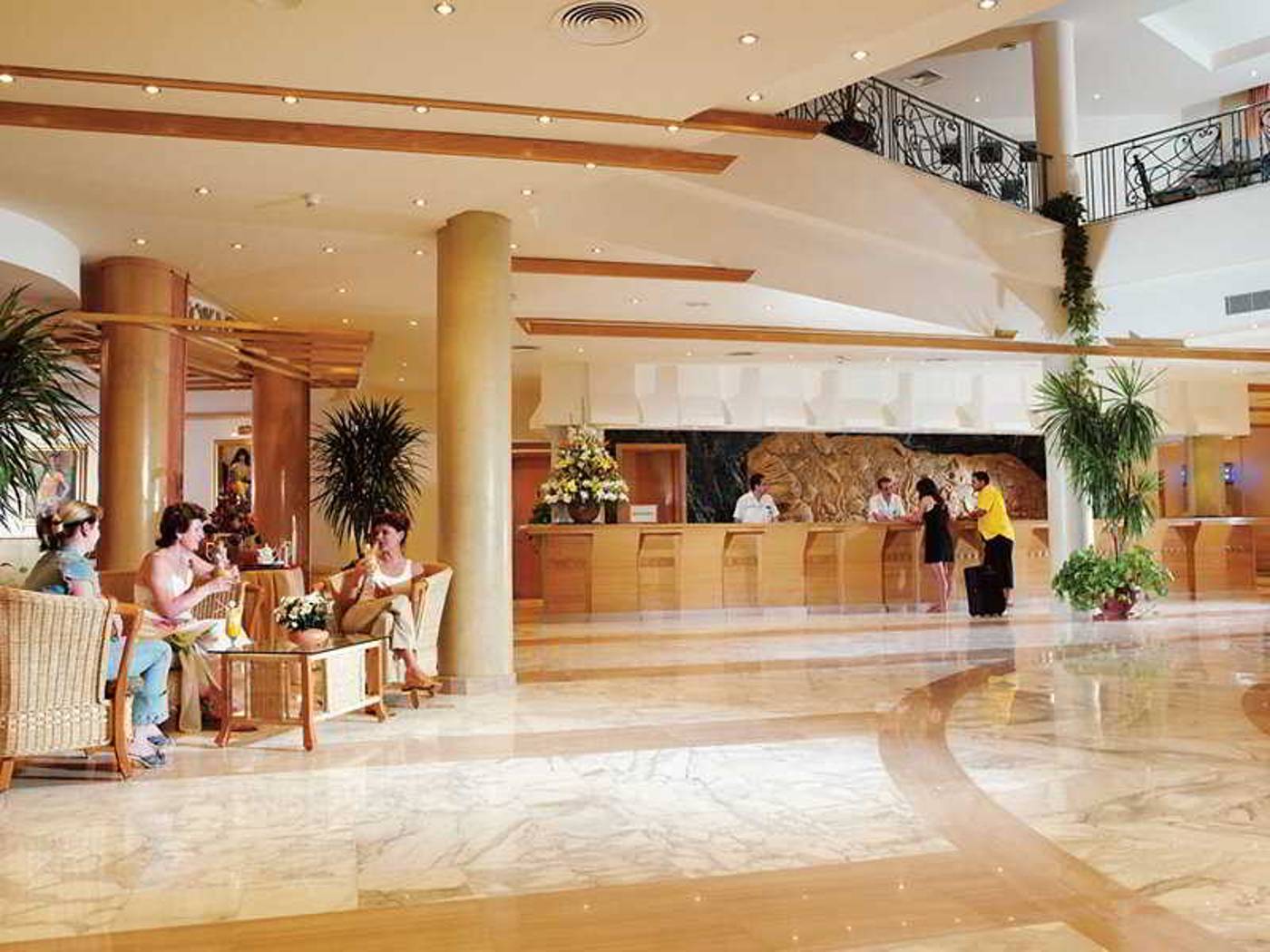 Coral-Beach-Tiran-Lobby-26