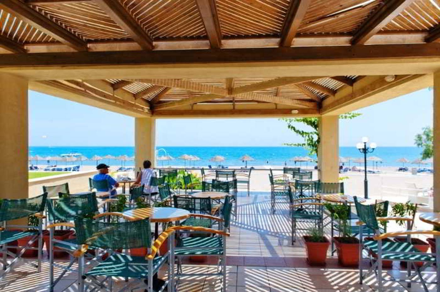 Blue-Sea-Beach-Resort-Bar-49