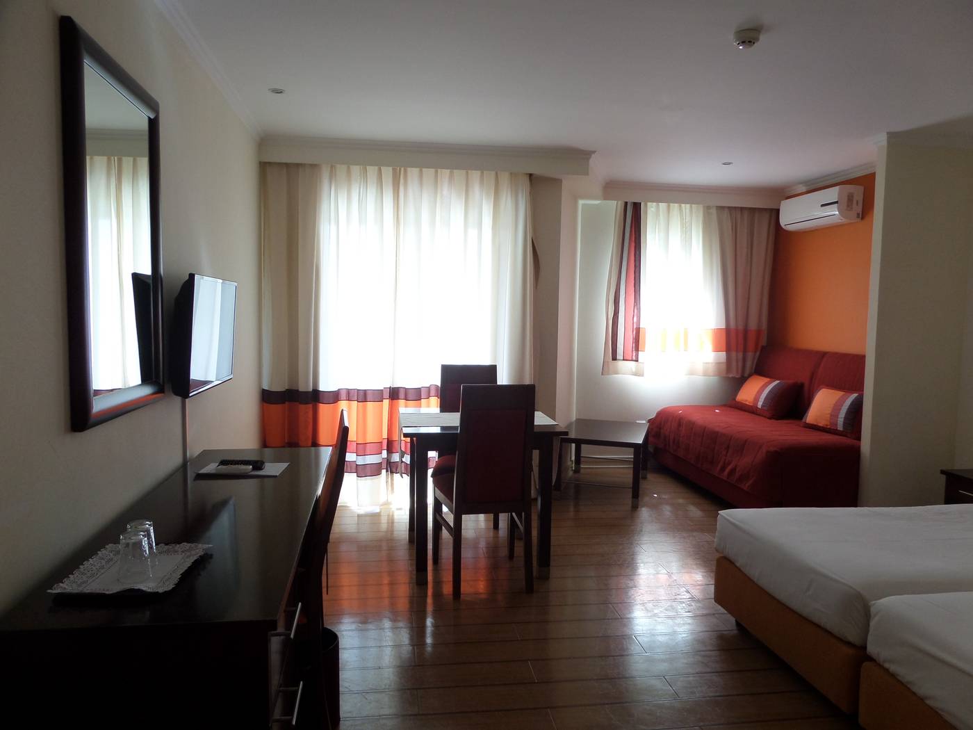 The-Navigator---Palm-Oasis-Alvor-Room-35