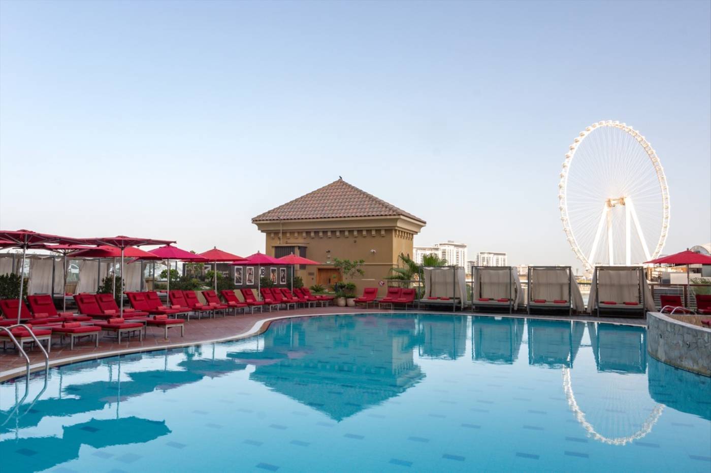 Amwaj-Rotana-Hotel-Jumeirah-Beach-Pool-1