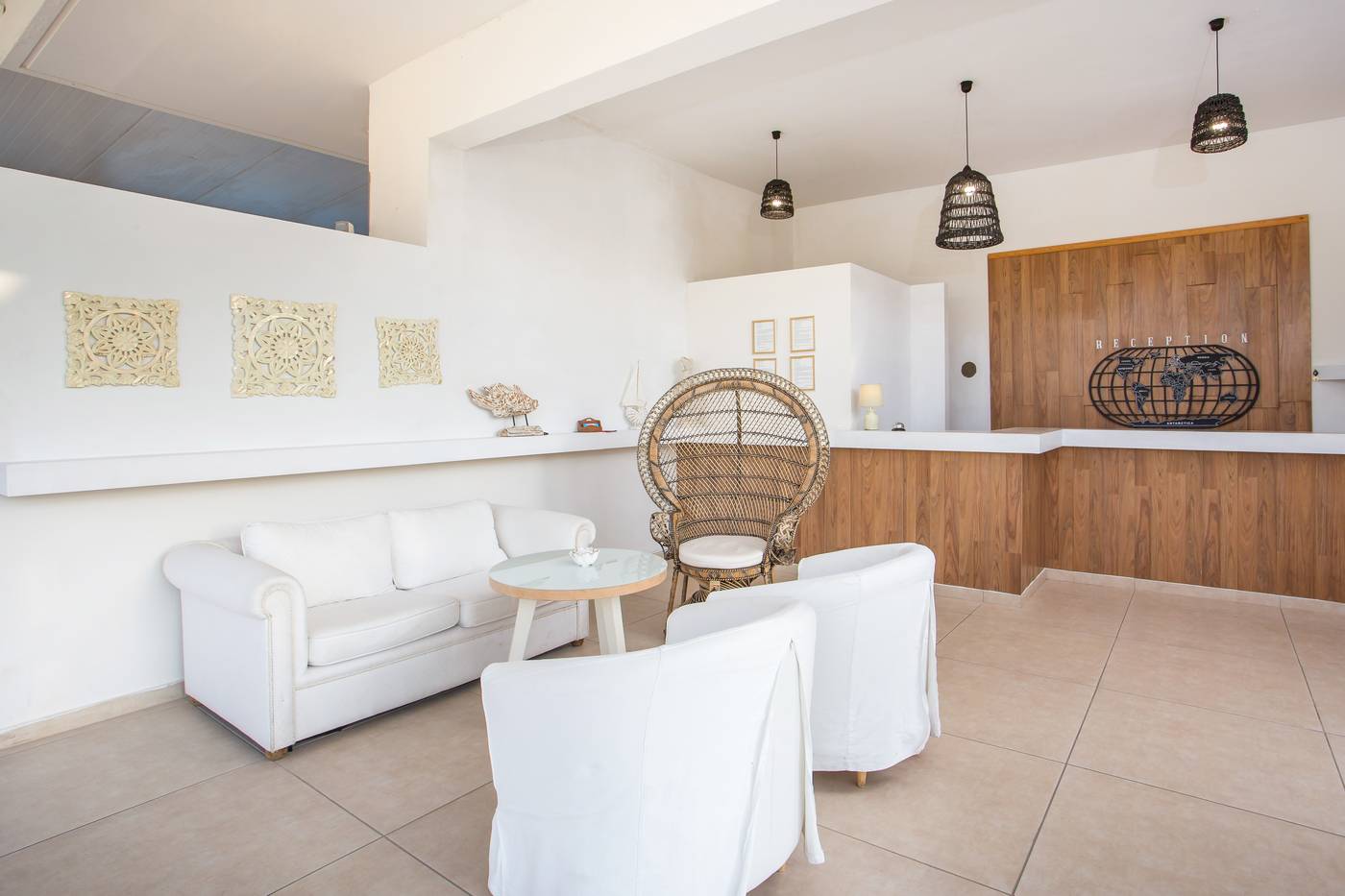 Evita-Studios-Lobby-39