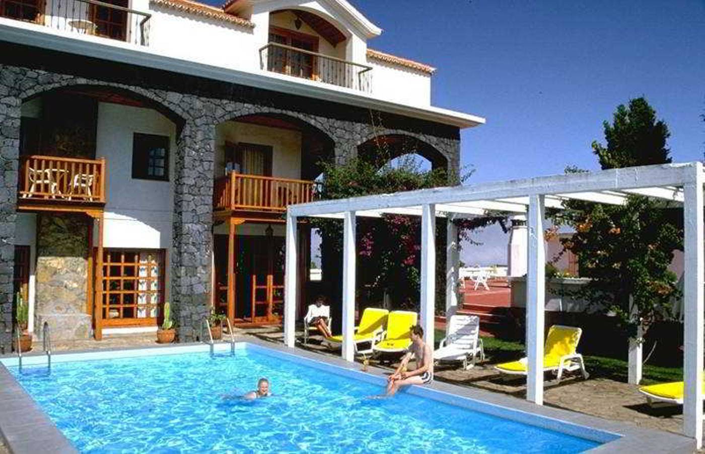 La-Palma-Rom----ntica-Pool-1