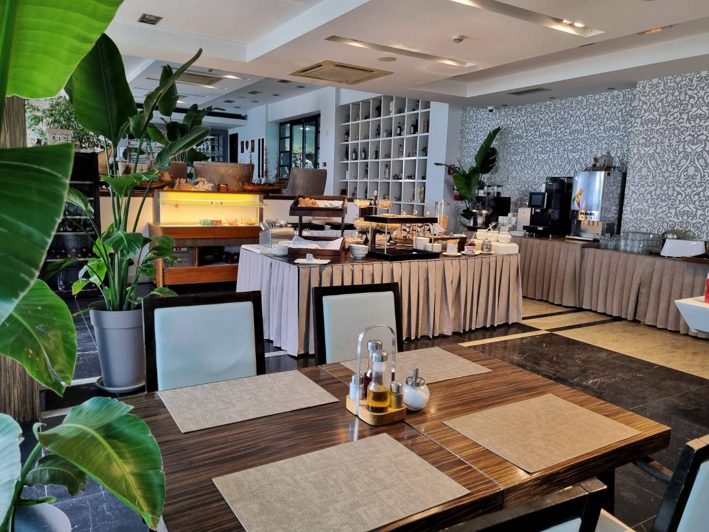 Jona-Split-Restaurant-28