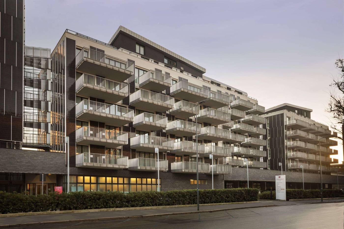 Ramada-Plaza-Milano-Hotel-General-view-10