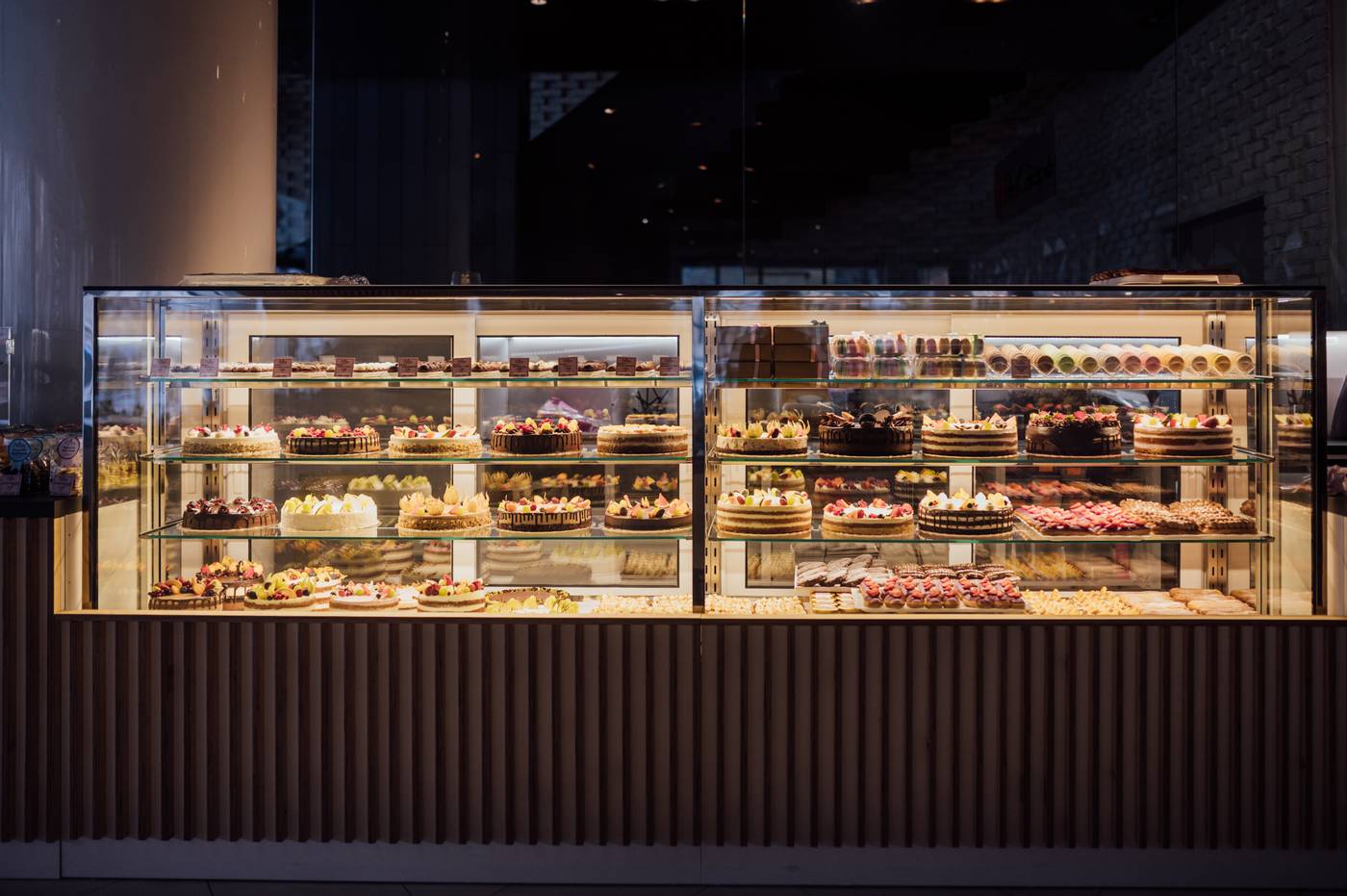 Graffit-Gallery-Hotel-Bar-36