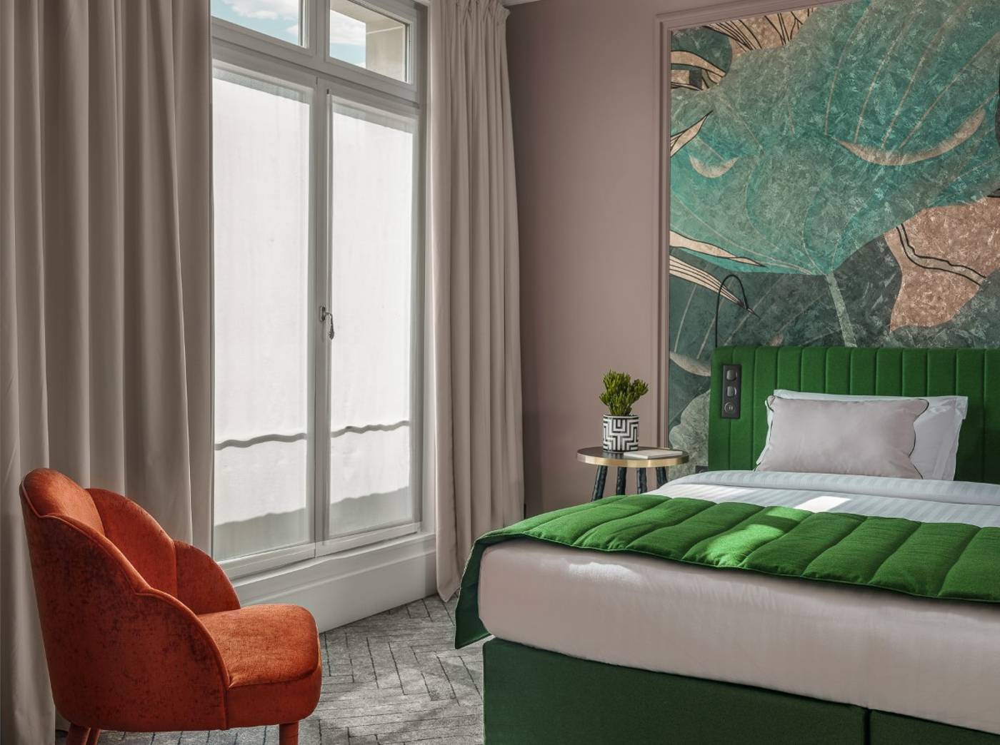 M-Social-Hotel-Paris-Room-14