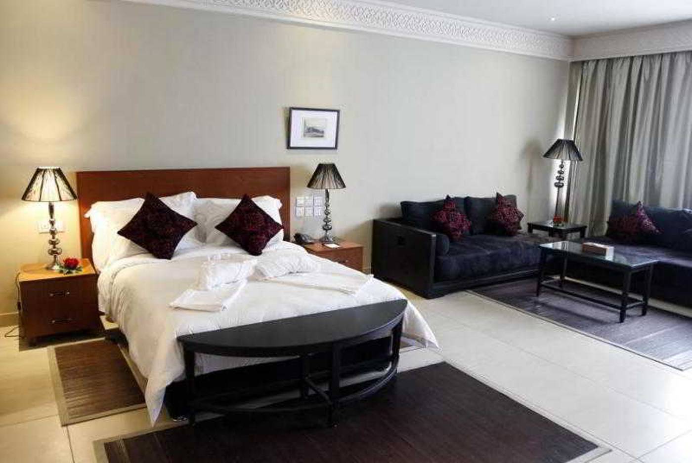 Adam-Park-Hotel---Spa-Room-23