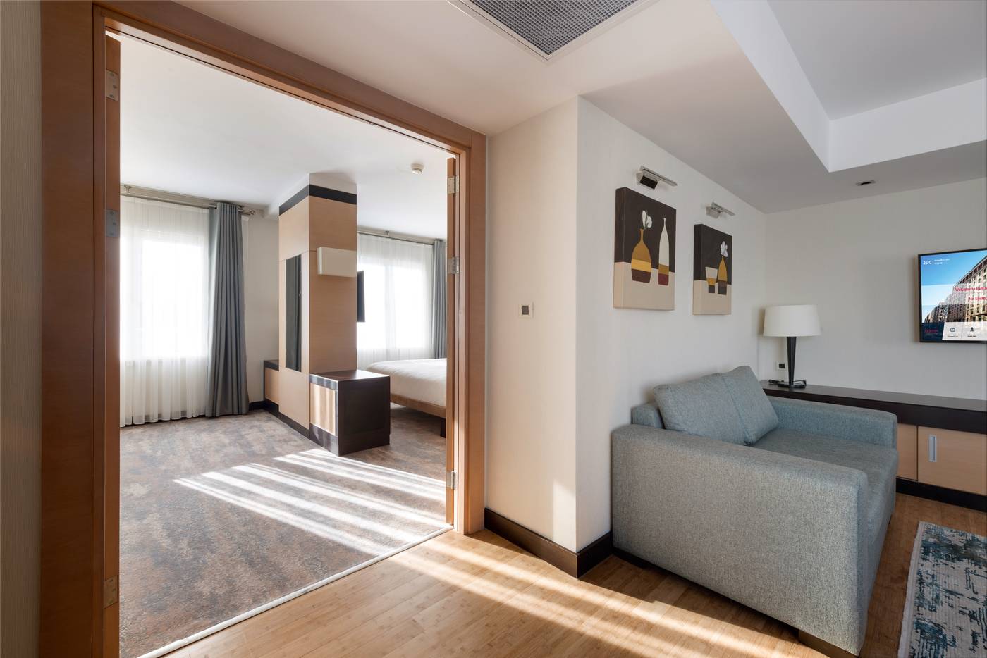 Ramada-Plaza-Istanbul-City-Centre-Room-29