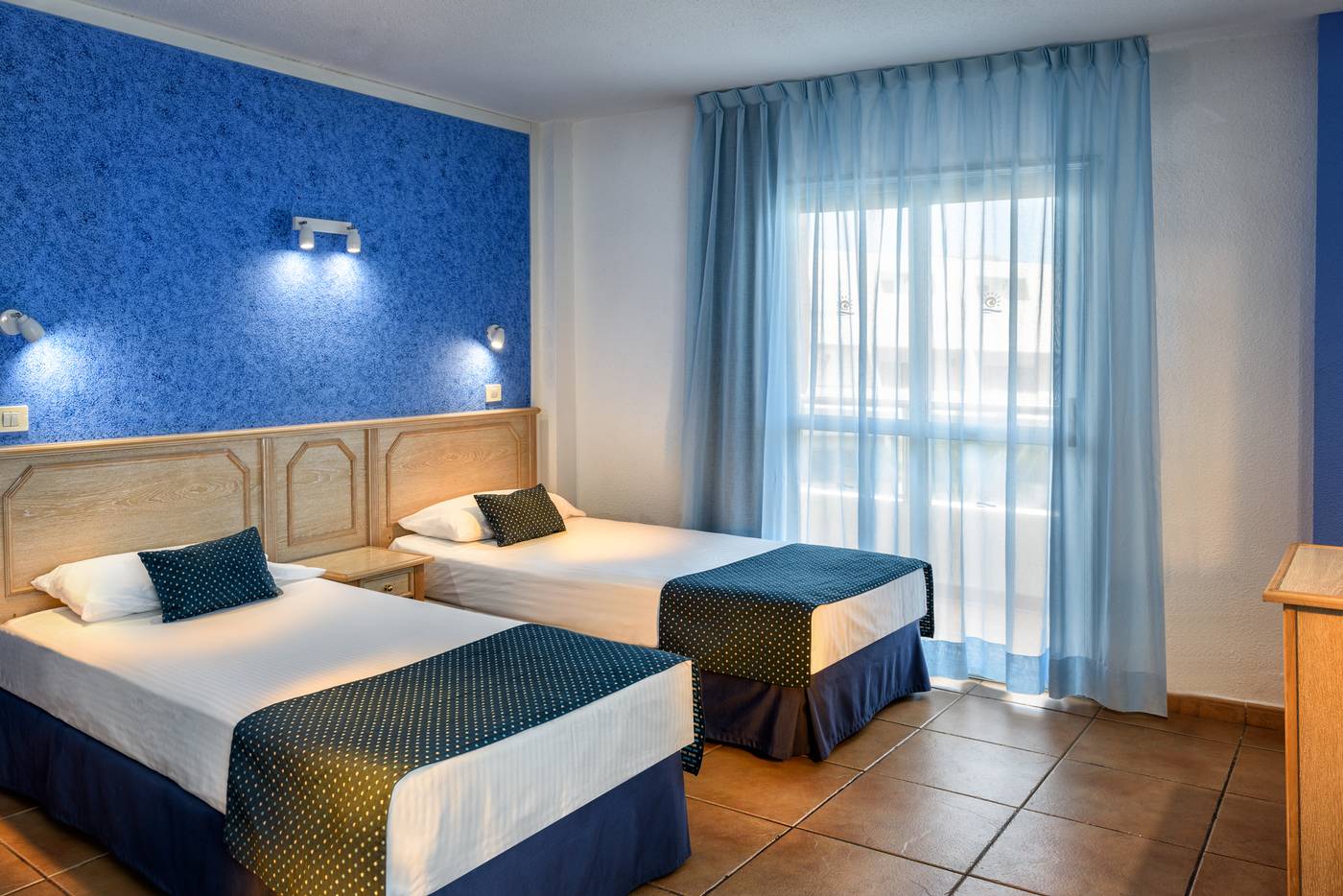 Oro-Blanco-Apartments-Room-21