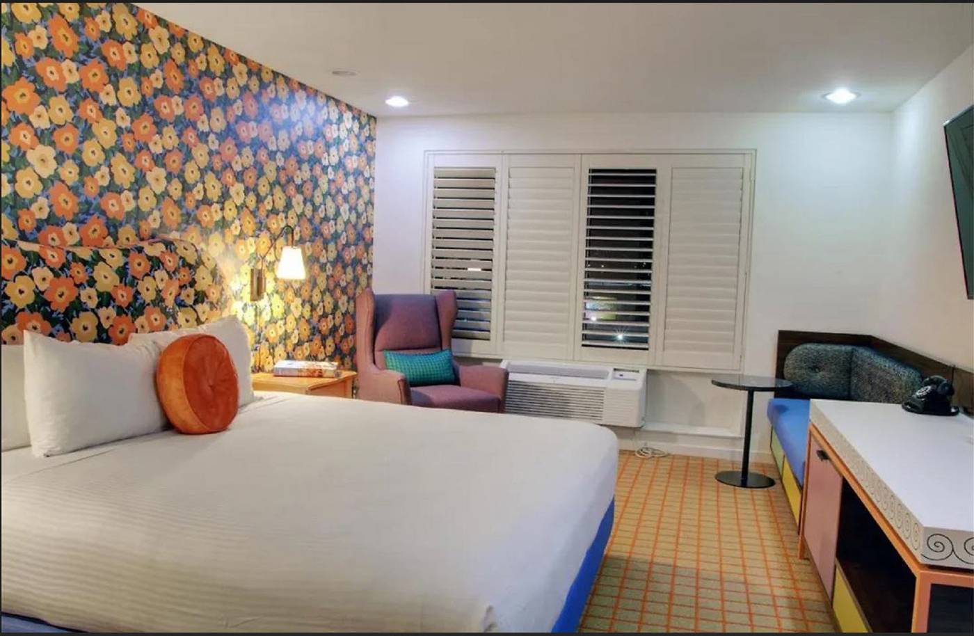 Best-Western-Plus-Hollywood-Hills-Room-45