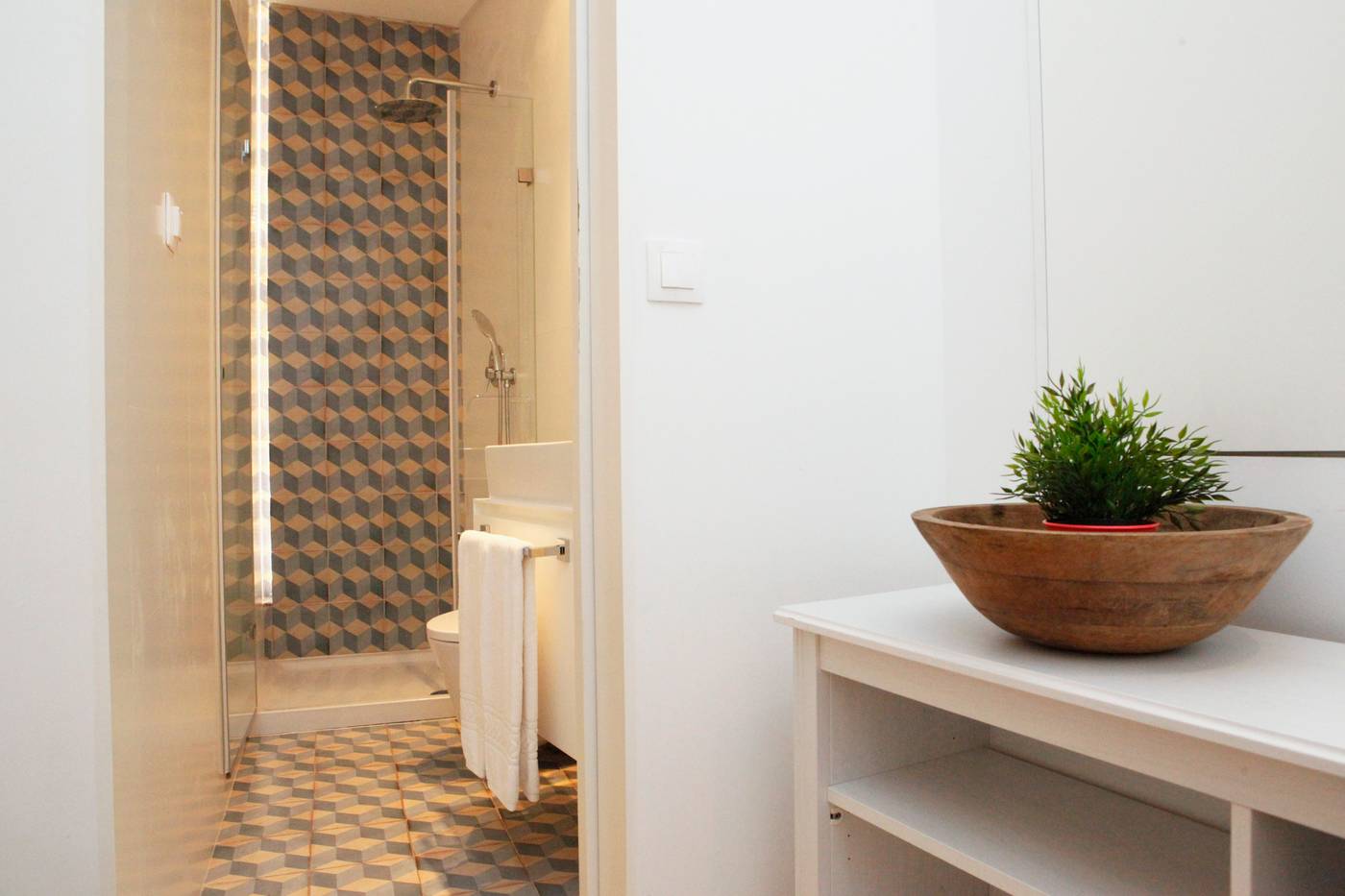 Alfama-Yellow-House-Room-41