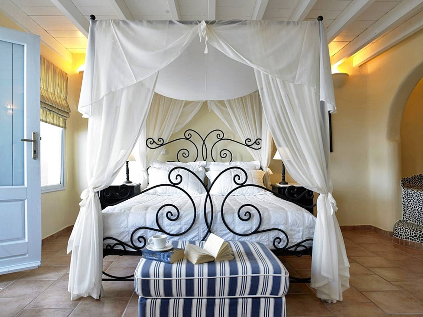 Suites-of-the-Gods-Cave-Spa-Room-29