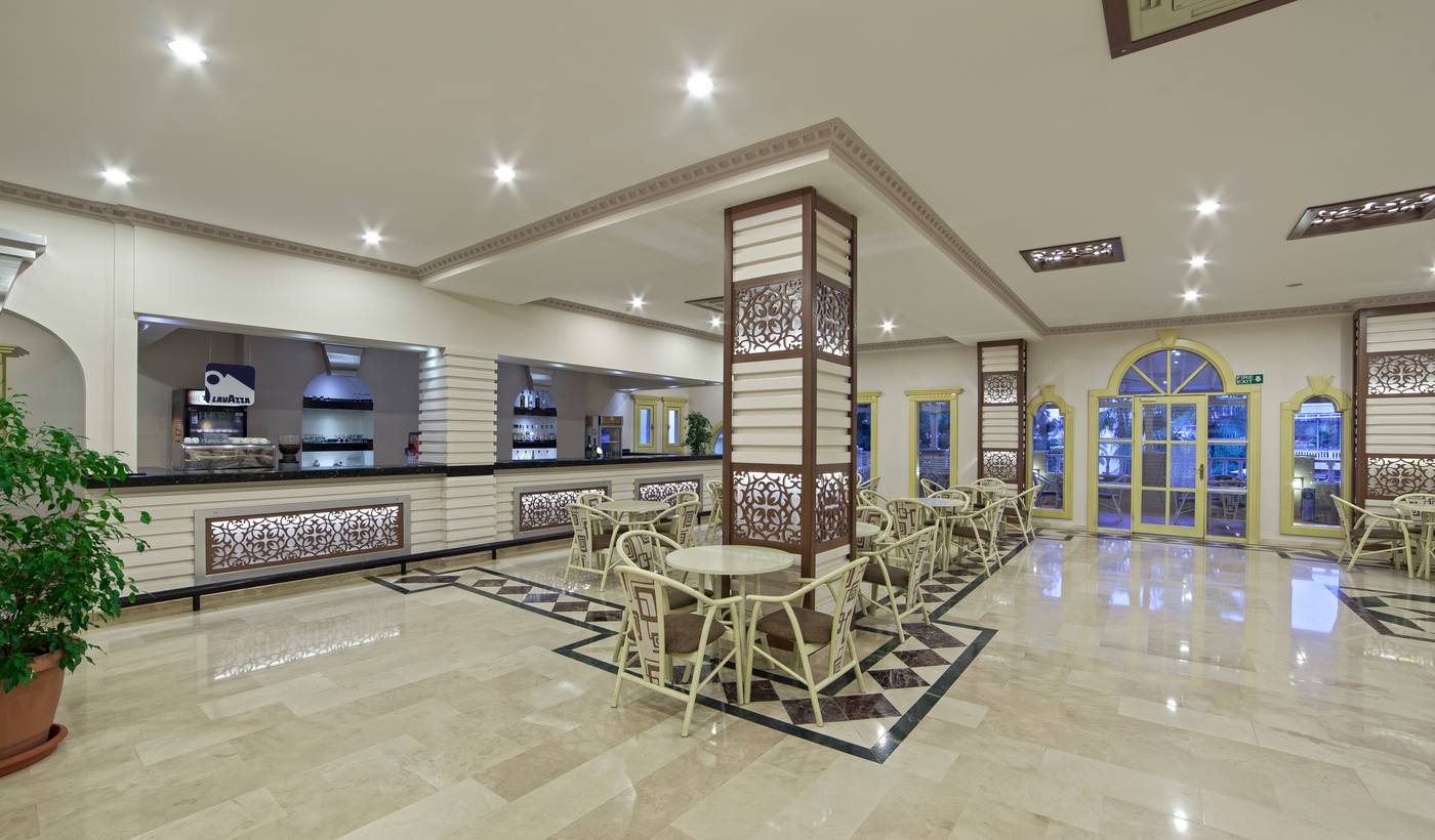 Club-Paradiso-Bar-30