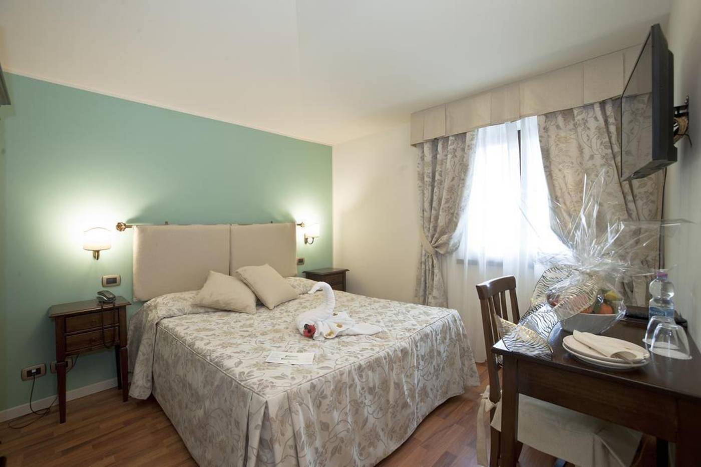 Arcobaleno Boutique Hotel-Italy-SIENA-General view-4