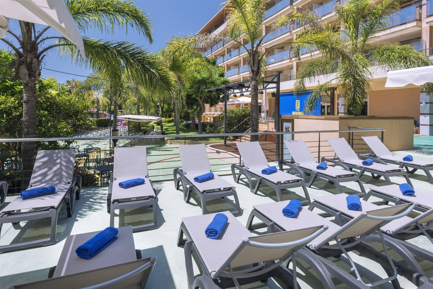 4R-Gran-Regina-Hotel-Terrace-51