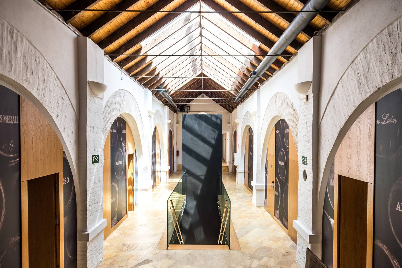 Palacio-de-Arizon-Lobby-32